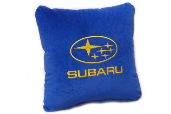 Вышивка логотипа на подушках